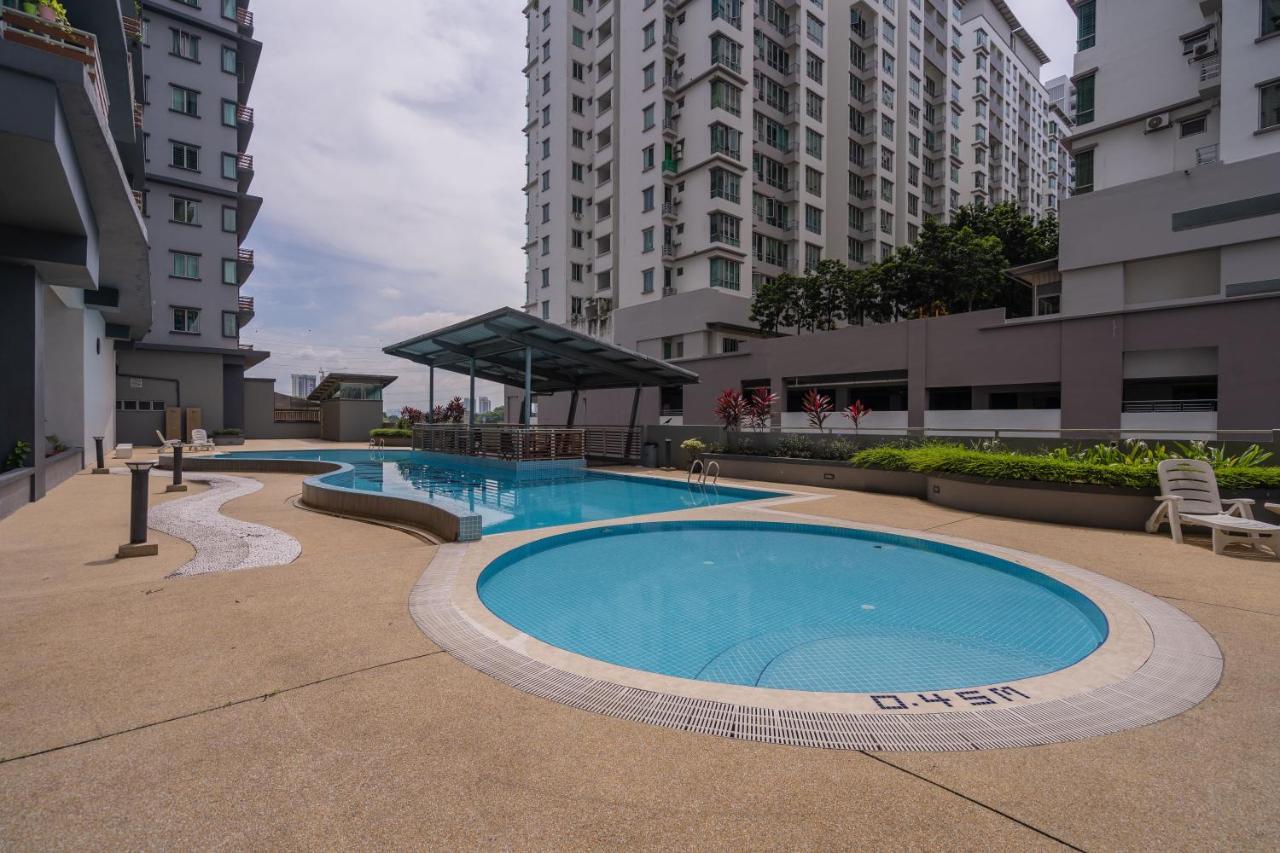 Cozy 2-Bedroom For 4 Pax With Pool - Subang Jaya Esterno foto